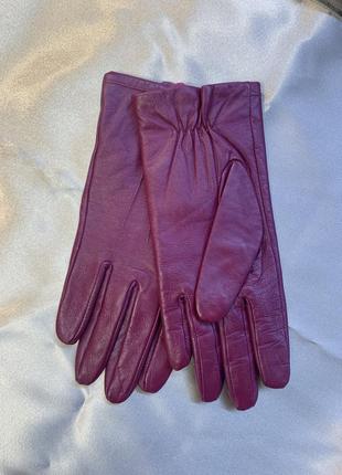 Шкіряні жіночі рукавички1 фото