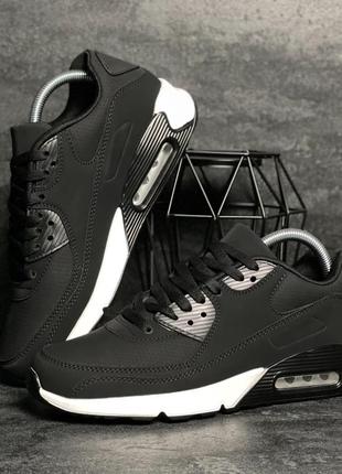 Чорні кросівки в стилі air max із білою підошвою