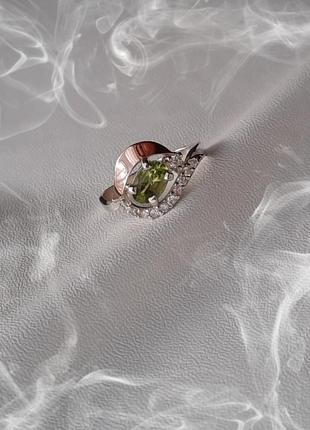 🫧 16.5 размер  кольцо серебро золото хризолит зелёный2 фото