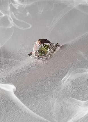 🫧 16.5 размер  кольцо серебро золото хризолит зелёный3 фото