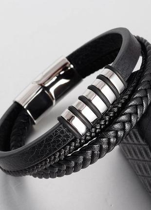 Мужской кожаный браслет плетеный, черный с серебристыми вставками