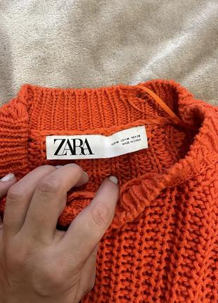 Zara свитер укороченный с дырками оранжевый3 фото