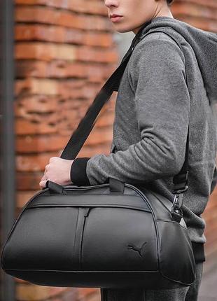 Кожаная черная спортивная сумка для тренировок. сумка для спортзала, поездок