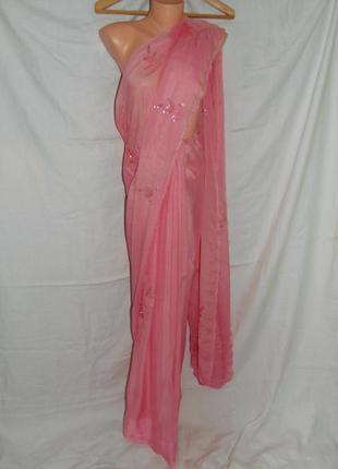 Розовое индийское сари с вышивкой1 фото