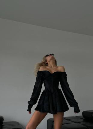 Женское бархатное черное короткое платье-комбинезон с двойной юбкой8 фото