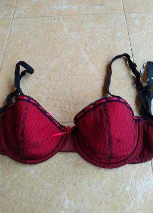 Бюстгальтер censored