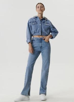 Стильные новые джинсы с разрезами high waist straight