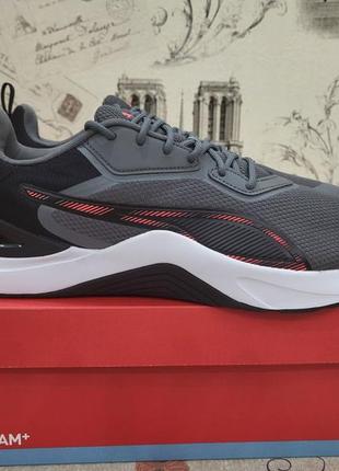 Чоловічі оригінальні кросівки puma infusion
розмір 48 устілка 32