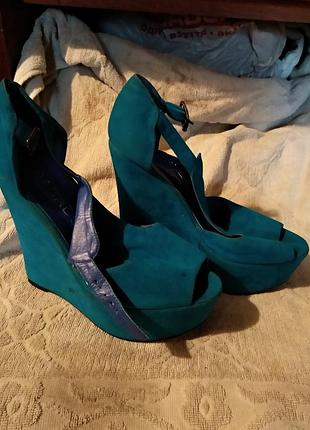 Босоножки на платформе