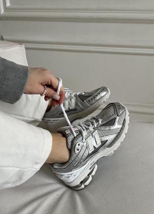 Крутейшие женские мужские кроссовки new balance 1906d silver white серебристые5 фото