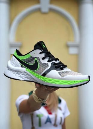 Отличные мужские летние кроссовки nike jordan air zoom 85 runner белые с салатовым