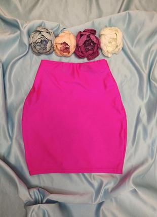 Яркая неоновая юбка