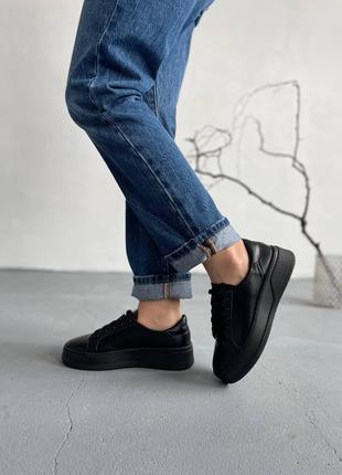 Черные натуральные кроссовки2 фото