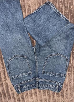 Крутые джинсы клеш от cropp с потертостями4 фото