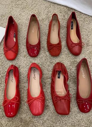 Яскраві туфлі лодочки балетки тренд 20243 фото