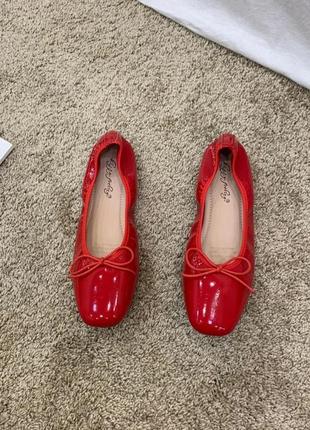 Яскраві туфлі лодочки балетки тренд 20245 фото