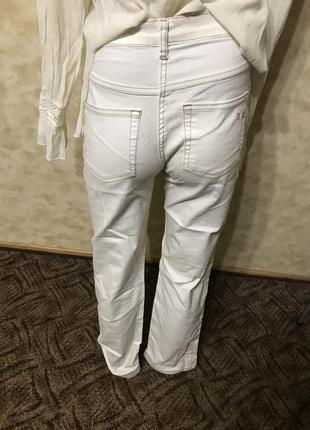 Белоснежные джинсы стрейч2 фото
