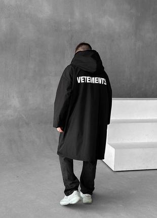 Чоловічий плащ осінній дощовик весняний з принтом vetements чорний4 фото