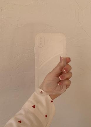 Прозрачный силиконовый чехол с объемными бортиками на iphone xs max