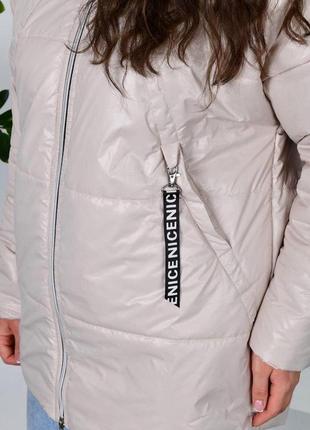 Женская куртка на весну из плащевки на синтепоне с капюшоном  размеры 52-666 фото