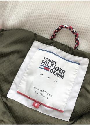 Пуховик зимний tommy hilfiger белый пух натуральный8 фото