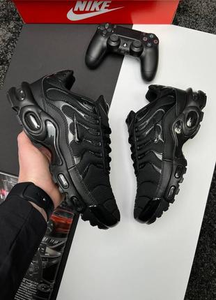 Чоловічі кросівки nike air max plus all black6 фото