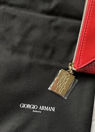 Червона косметичка giorgio armani5 фото