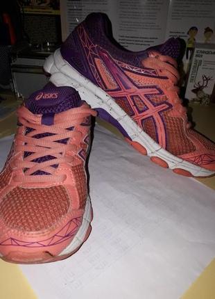 Кросівки asics 35р. 22 устілка