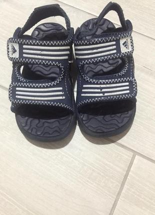 Босоножечки adidas