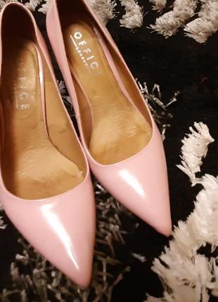 Ніжно рожеві туфельки2 фото