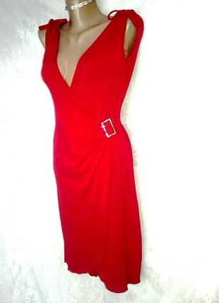 Красное алое стрейчевое платье на запах, m /l