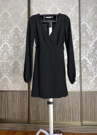 Черное платье на запах с шелковой подкладкой1 фото