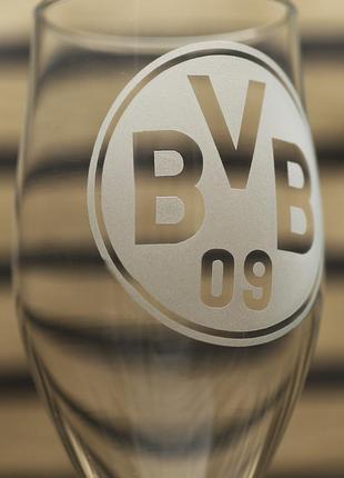 Подарунковий глянсовий футбольний бокал 500 мл з гравіюванням напису боруссія дортмунд2 фото
