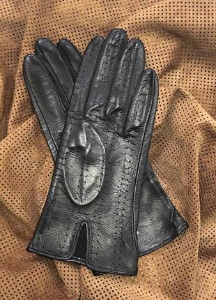 Рукавички жіночі без підкладки.