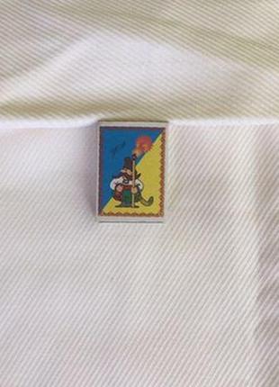 Біла фактурна тканина костюмна часів срср