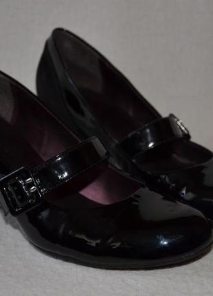 Clarks - женские черные туфли