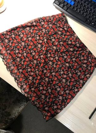 Мини юбка сеточка кshein wywh lettuce trim ditsy floral print skirt - m6 фото