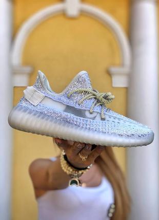 Прекрасные женские кроссовки adidas yeezy boost 350 белые рефлективные1 фото