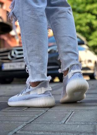 Прекрасные женские кроссовки adidas yeezy boost 350 белые рефлективные10 фото