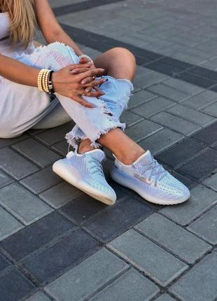 Прекрасные женские кроссовки adidas yeezy boost 350 белые рефлективные2 фото