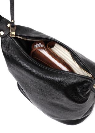 Вместительная женская сумка с одной длинной ручкой из натуральной кожи vintage 22305 черная4 фото
