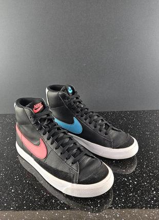 Кроссовки nike blazer. размер 39,