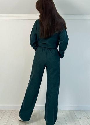 Женский вельветовый костюм