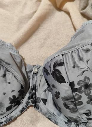 Бюстгальтер ботального размера