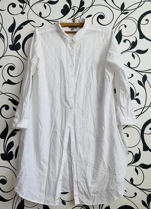 Белая удлиненная рубашка с разрезами платья-рубашка базовая рубашка cos Белая рубашка с разрезами по бокам базовая рубашка2 фото