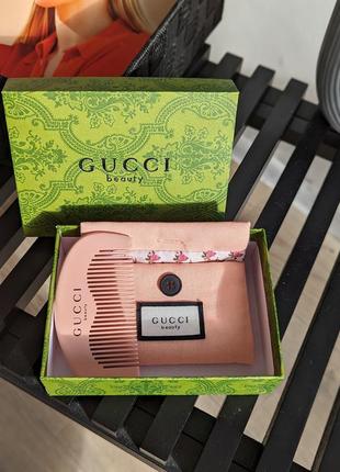 Расческа для волос гуччи гребешок с надписью gucci розовая