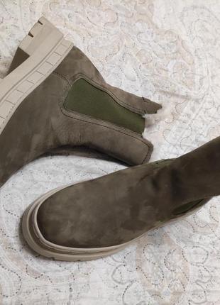 Новые женские кожаные высокие ботинки челси еврозима цвет хаки tamaris1 фото