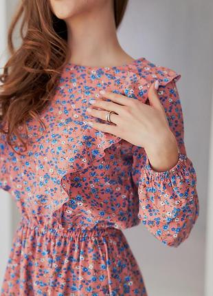 Короткое платье с рюшами платья2 фото