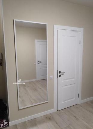 Зеркало настенное или на ножке