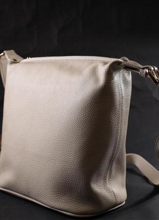 Удобная женская сумка с одной длинной ручкой из натуральной кожи vintage 22307 белая6 фото
